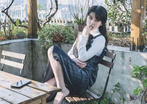 女主播被爆料吃鸡视频,揭秘直播背后的真实生活